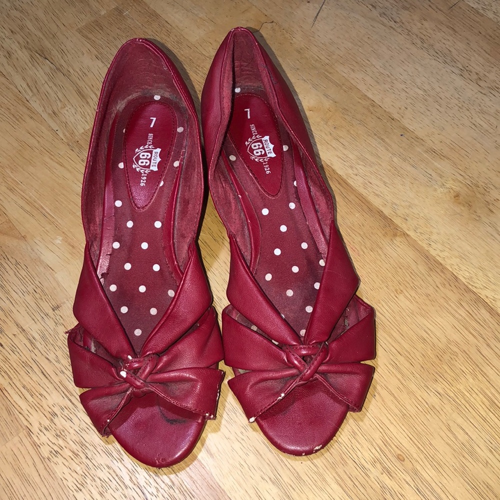 Red wedges